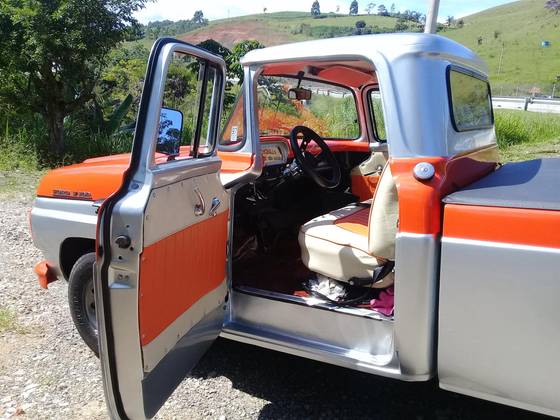 FORD F-100 3.6 SUPER GASOLINA 2P MANUAL FORD F-100 3.6 SUPER GASOLINA 2P MANUAL